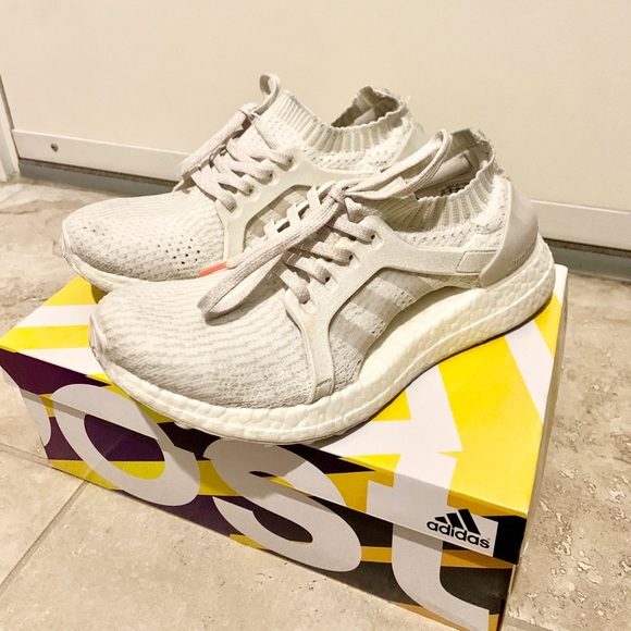Adidas ultraboost womens 6.5 - Picture 2 of 4